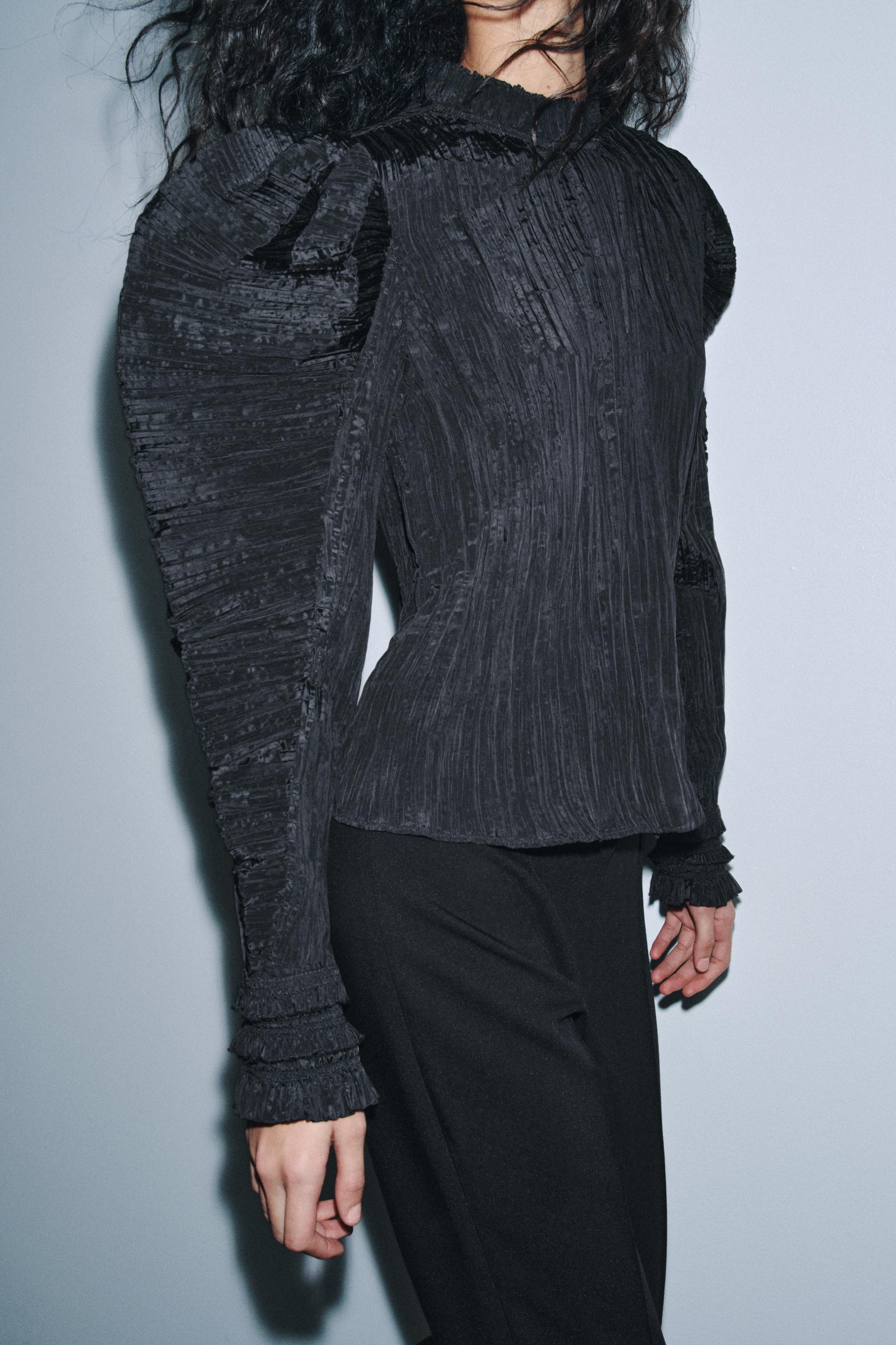 BLOUSE PLISSÉE À MANCHES BOUFFANTES ZW COLLECTION